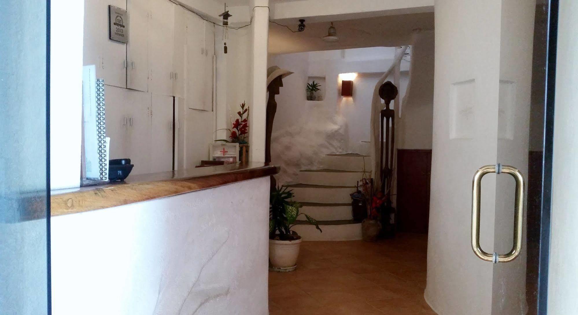 Artista Beach Villa Balabag  Extérieur photo