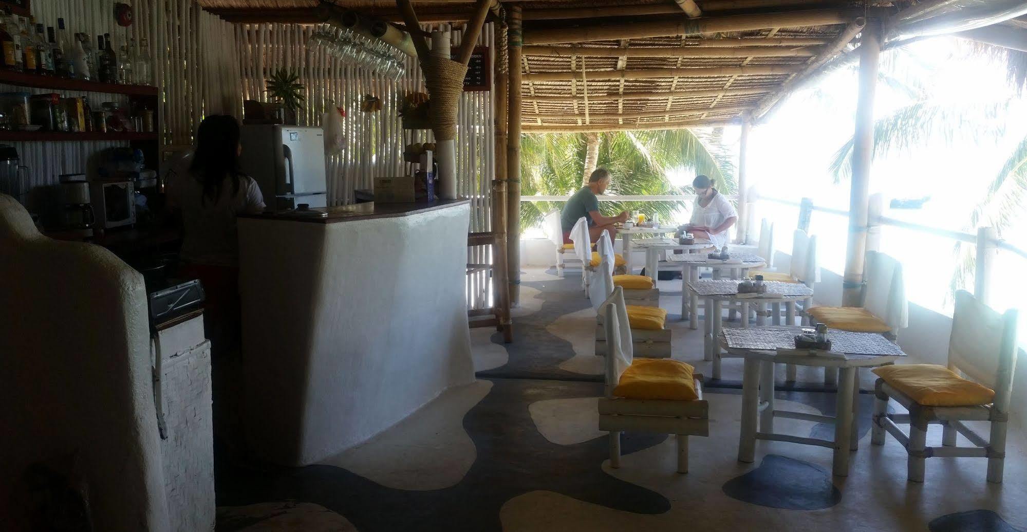 Artista Beach Villa Balabag  Extérieur photo
