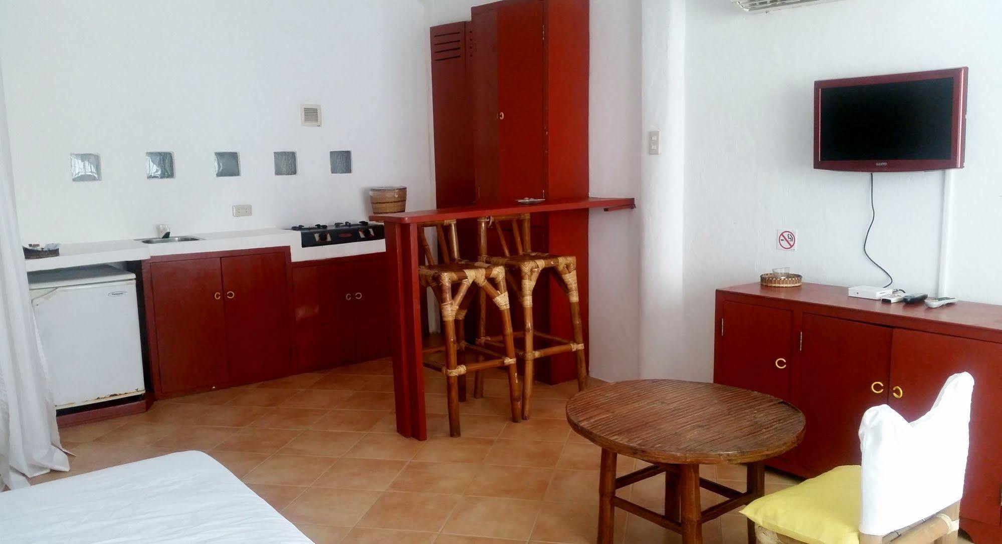 Artista Beach Villa Balabag  Extérieur photo