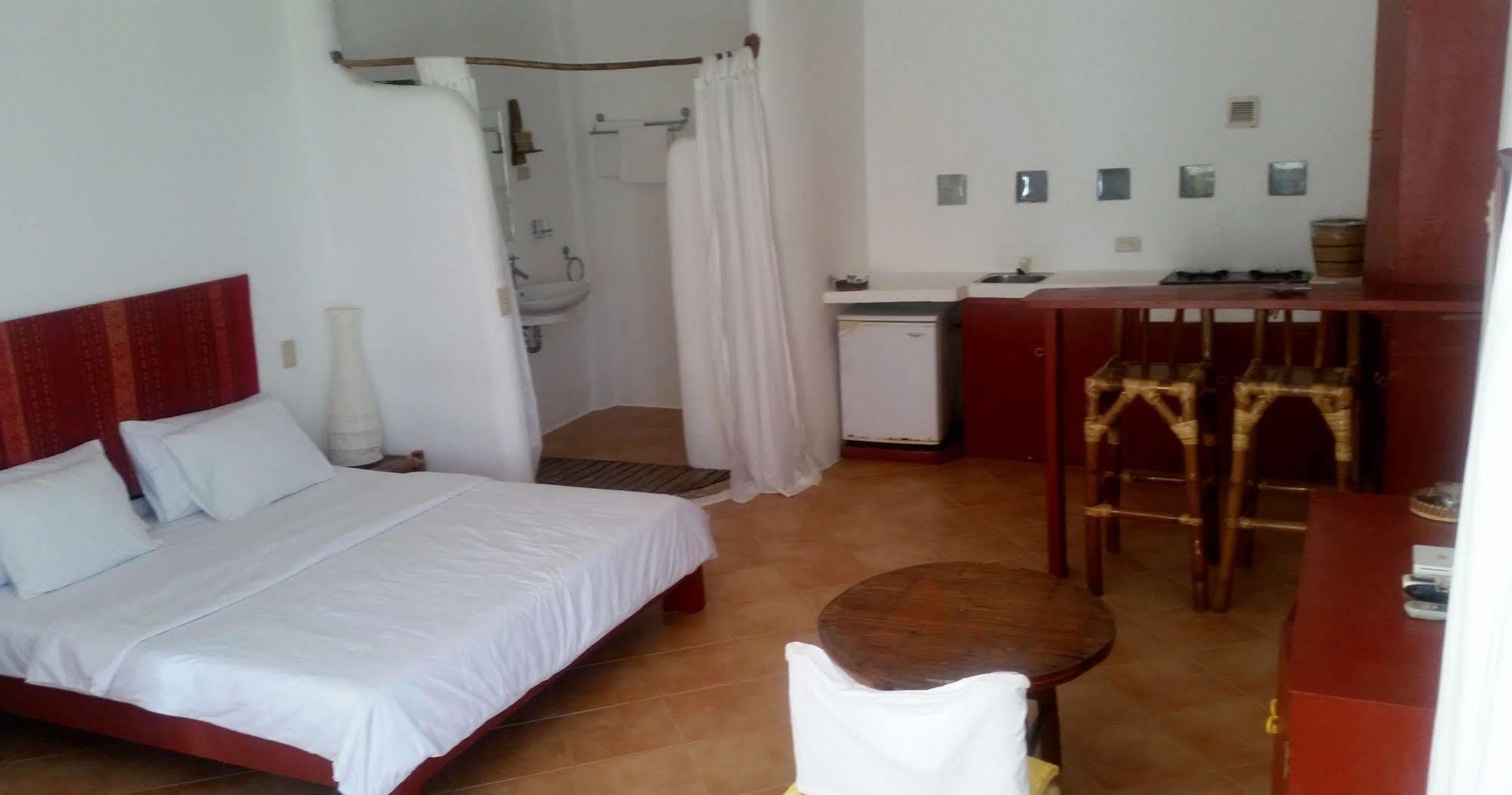 Artista Beach Villa Balabag  Extérieur photo