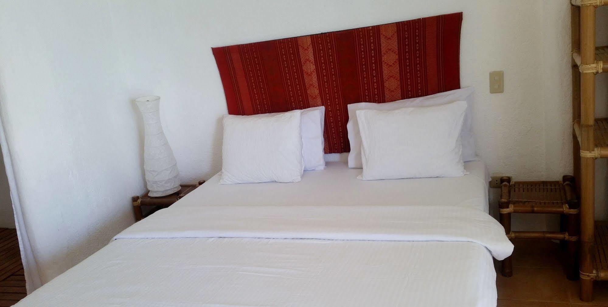 Artista Beach Villa Balabag  Extérieur photo