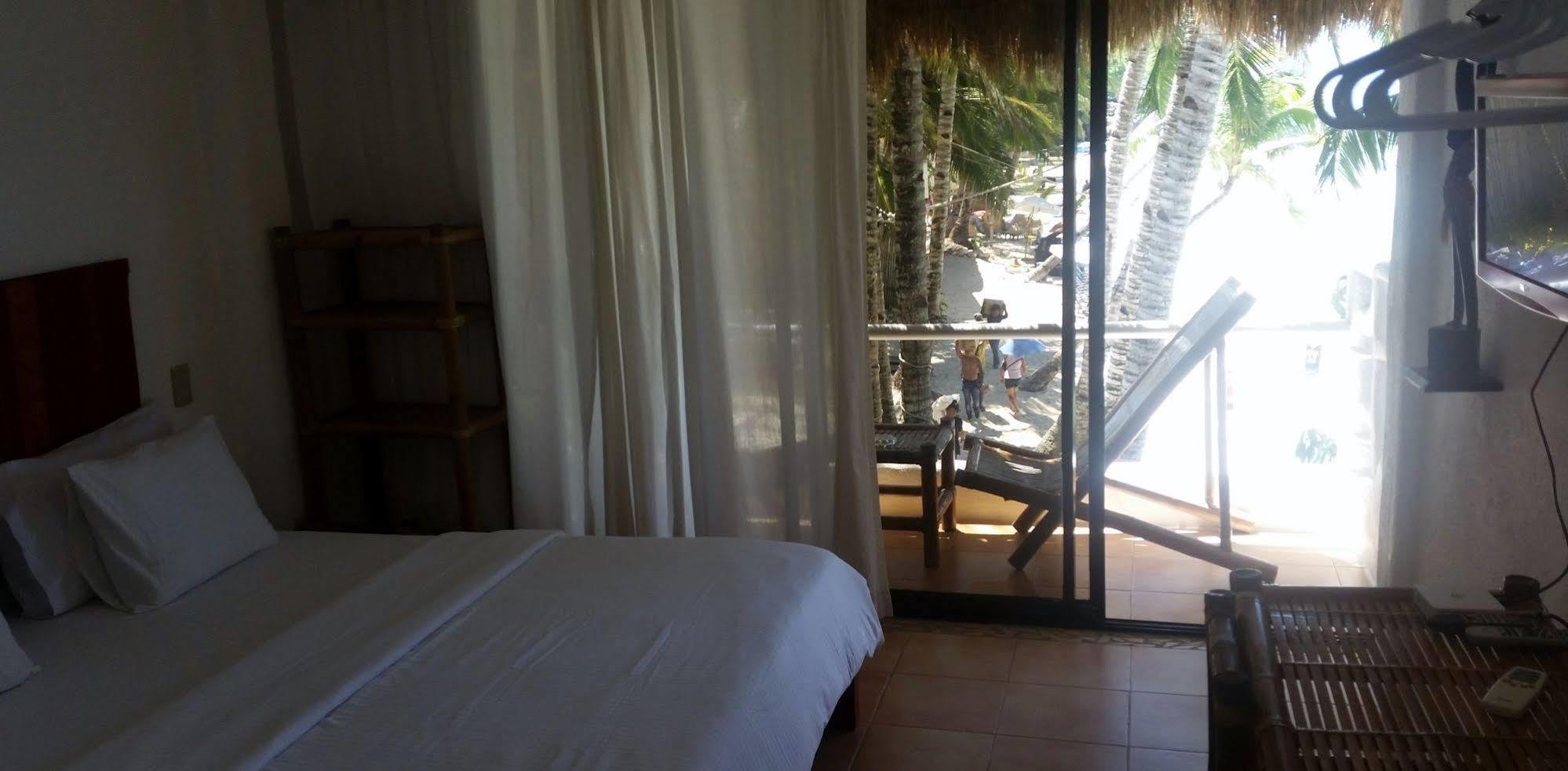 Artista Beach Villa Balabag  Extérieur photo